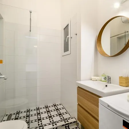 Stylish Yellow In The Heart Of Apartment *