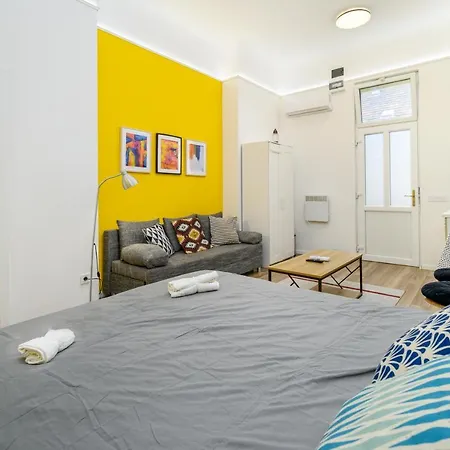 Stylish Yellow In The Heart Of Apartment