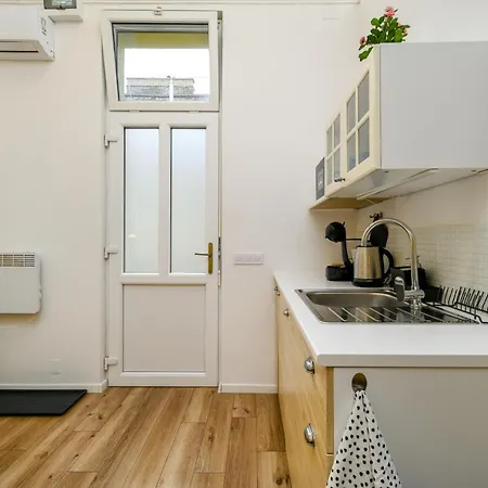 Stylish Yellow In The Heart Of Apartment
